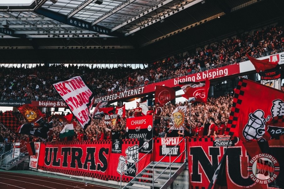 FCN-Hannover-96-16